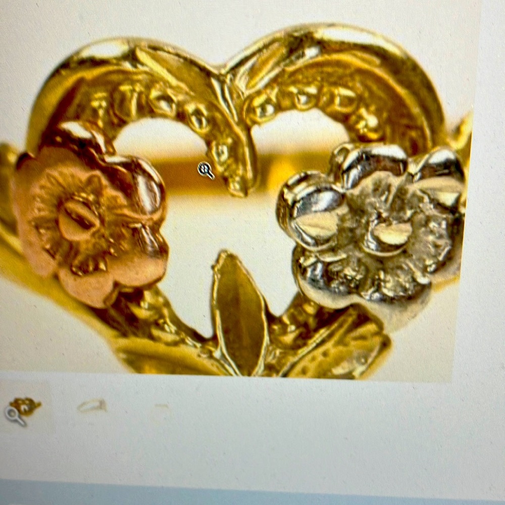 14k tri gold heart shaped ring
